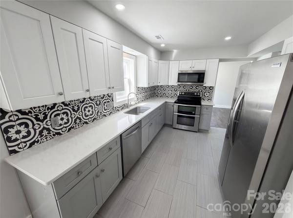 12015 Landen DR, Charlotte, NC 28277