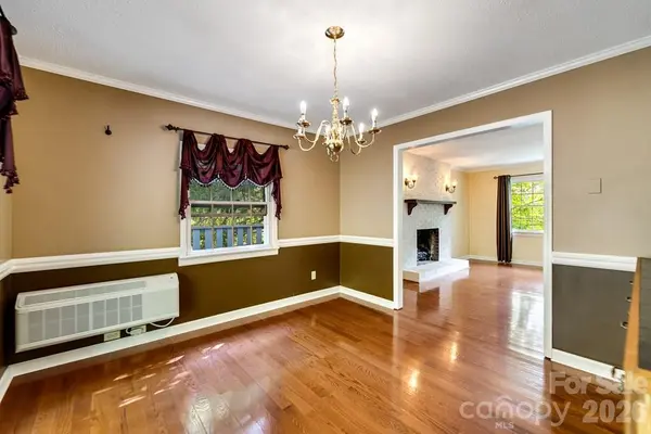 1168 North Country Club DR, Cullowhee, NC 28723