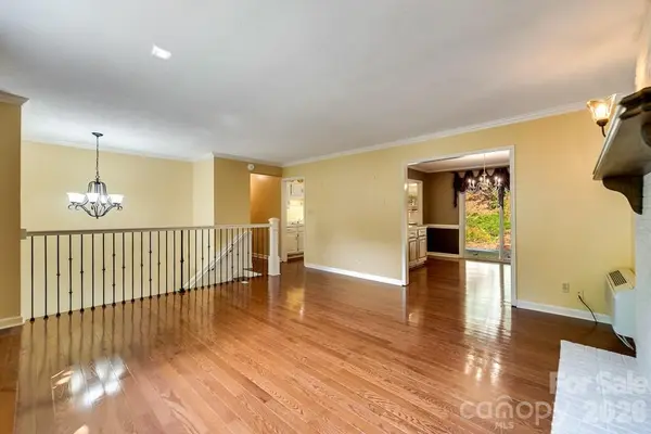 1168 North Country Club DR, Cullowhee, NC 28723