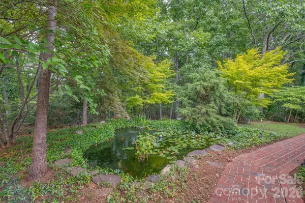 176 Fox Run LN, Tryon, NC 28782