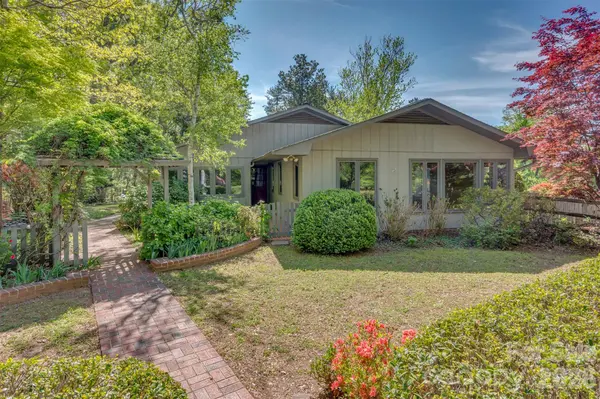 176 Fox Run LN, Tryon, NC 28782