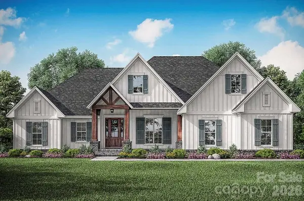 606 Stonecroft CT SE, Lenoir, NC 28645