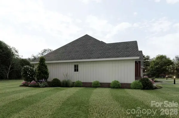 606 Stonecroft CT SE, Lenoir, NC 28645