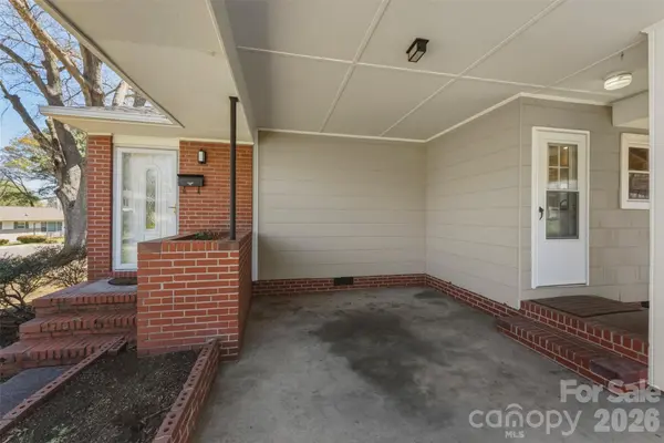 1213 E Park DR, Gastonia, NC 28054