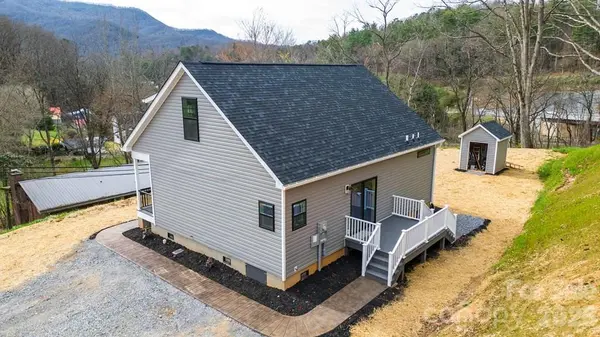 67 Patterson DR, Dillsboro, NC 28725
