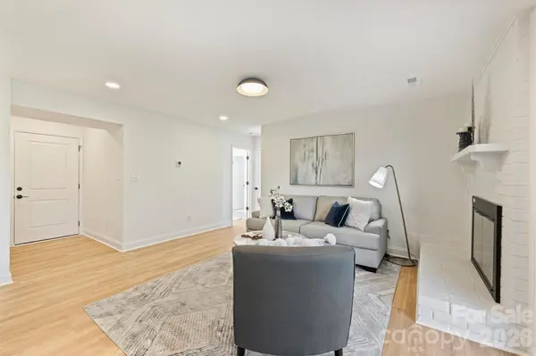 11141 Harrowfield RD, Charlotte, NC 28226