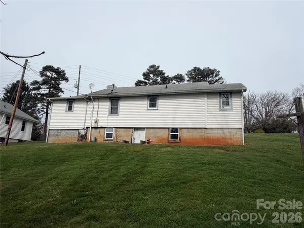 72 Alexander RD, Weaverville, NC 28787
