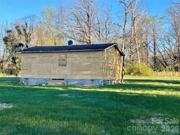 119 Z A Hunter RD, Bessemer City, NC 28016