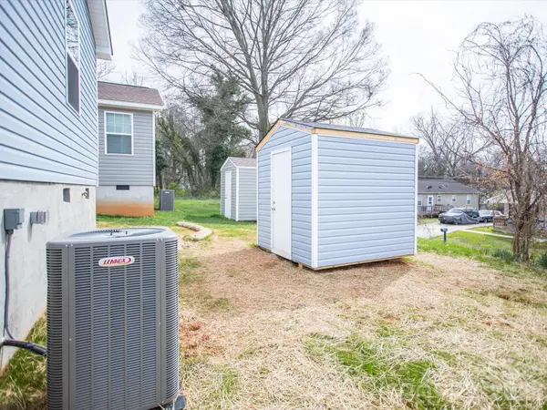 540 Broadway CT, Statesville, NC 28677