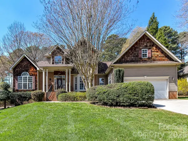 2597 Penngate DR, Sherrills Ford, NC 28673