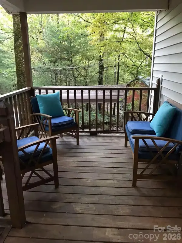 73 Pine RD, Rosman, NC 28772