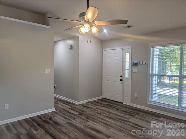 131 Diamond DR, Mooresville, NC 28117