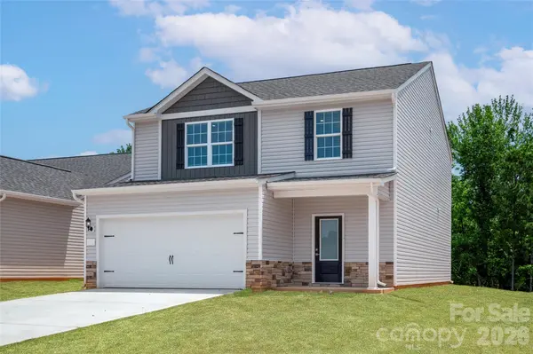 3411 Robindale DR, Winston Salem, NC 27107