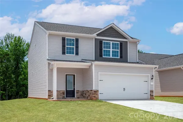 3410 Robindale DR, Winston Salem, NC 27107