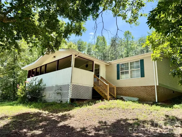 121 C & K DR, Taylorsville, NC 28681
