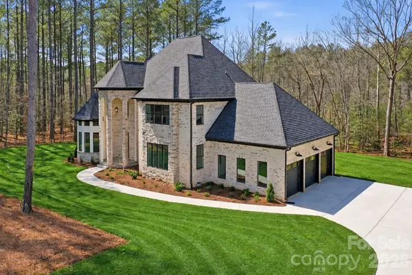 6405 Chimney Bluff RD, Lancaster, SC 29720