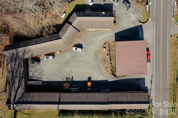 4188 State Hwy 80 S HWY S, Burnsville, NC 28714