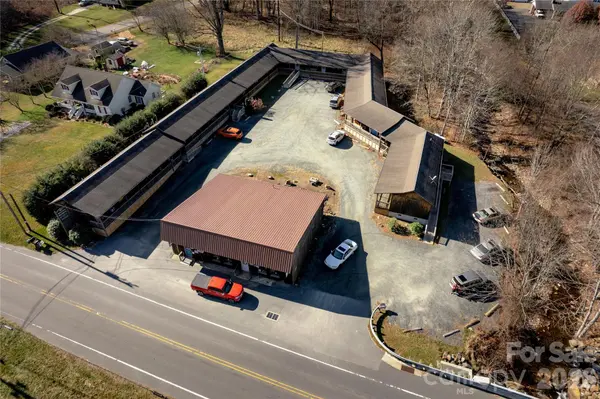 4188 State Hwy 80 S HWY S, Burnsville, NC 28714