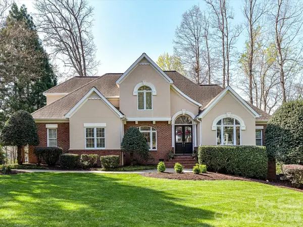 1320 Hudson PL, Davidson, NC 28036