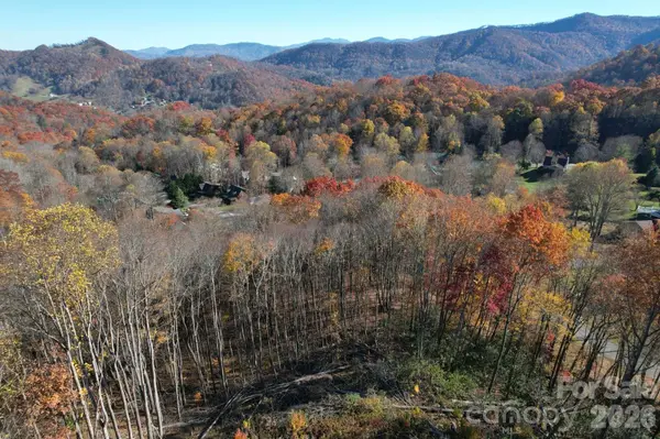 3 Mountain Watch DR, Waynesville, NC 28785