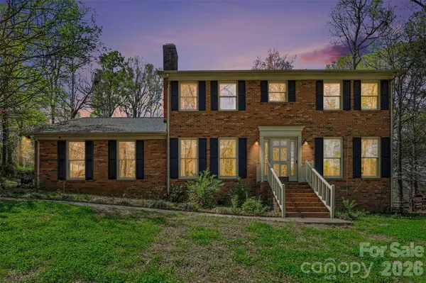 1560 Chatham CT NW, Concord, NC 28027