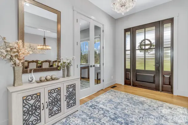 301 Rockbridge RD, Mills River, NC 28759