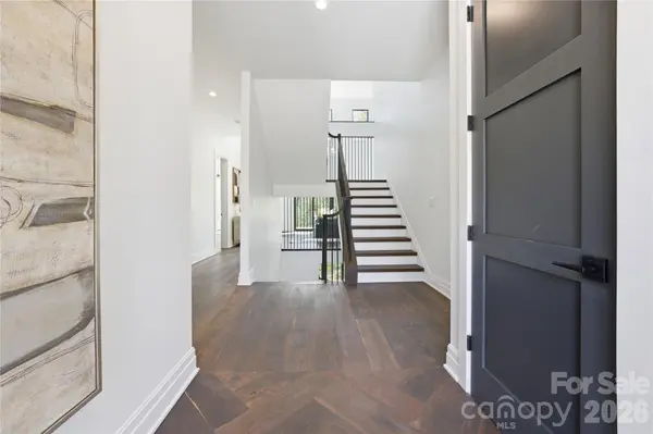 1423 S Wendover RD, Charlotte, NC 28211
