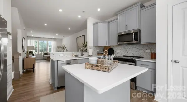 2635 W Trade ST #Tate, Charlotte, NC 28208