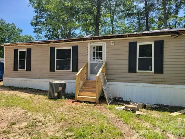 4467 Patti Clymer DR #1, Morganton, NC 28655