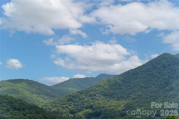 649 Panoramic LOOP, Maggie Valley, NC 28751