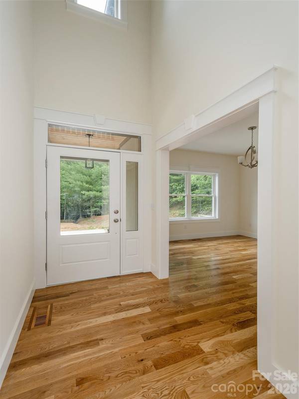 366 Mistletoe TRL, Hendersonville, NC 28791