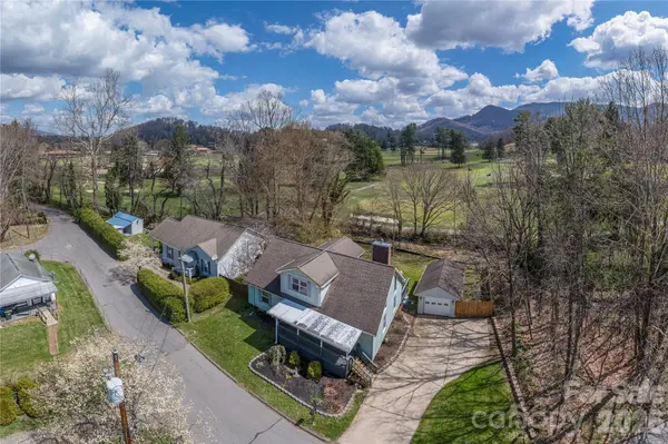 209 Browning RD, Waynesville, NC 28786