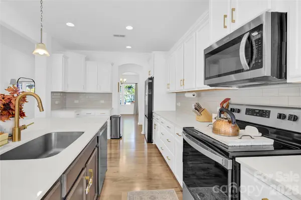 3153 Pinehills WAY #103, Mount Holly, NC 28120