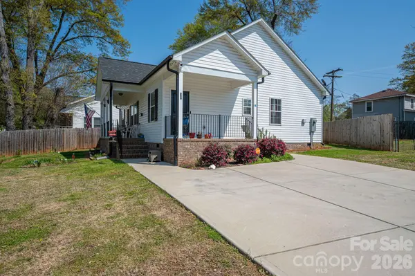 209 Wood ST, Mount Holly, NC 28120