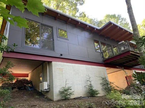 448 Mt. Mitchell DR, Burnsville, NC 28714