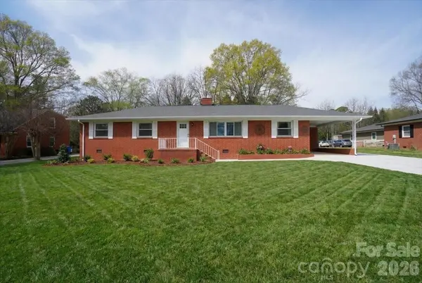 345 S Magnolia ST, Mooresville, NC 28115