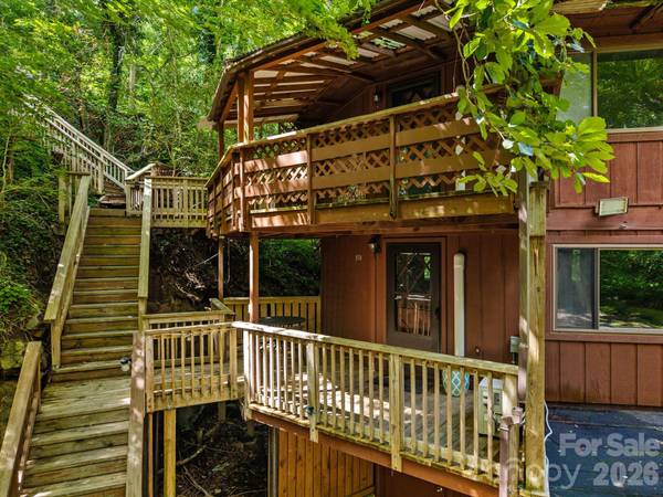 355 Sunset DR, Asheville, NC 28804