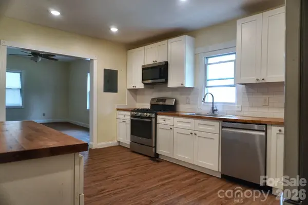 415 E Georgia AVE, Bessemer City, NC 28016