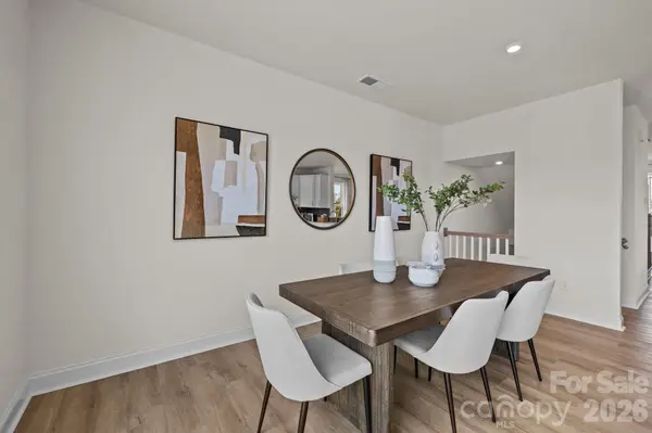 3106 Middle ST, Charlotte, NC 28278