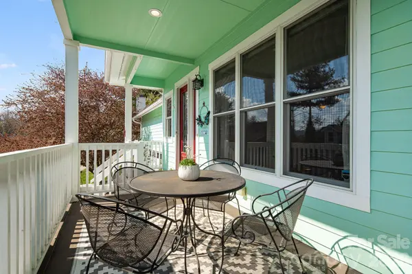7 Oakhaven TER, Asheville, NC 28803
