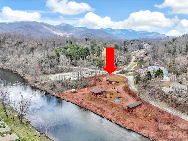 522 N River RD, Sylva, NC 28779