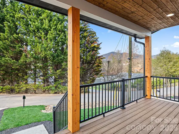 10 Overlook PL, Asheville, NC 28803