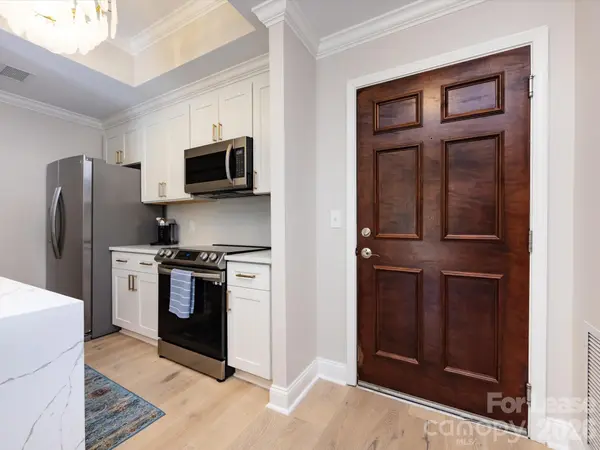 300 W 5th ST #248, Charlotte, NC 28202