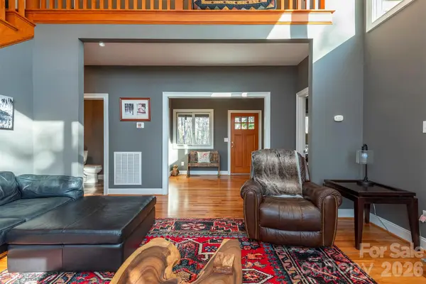 171 Wilson CT, Lake Lure, NC 28746
