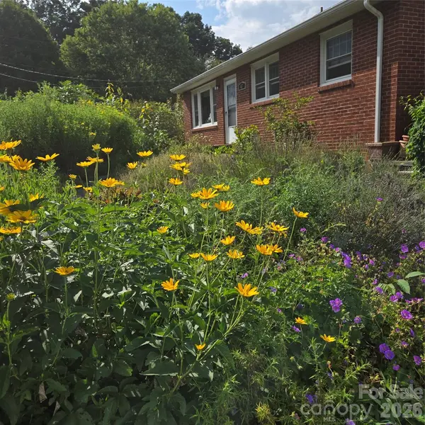 437 Onteora BLVD, Asheville, NC 28803