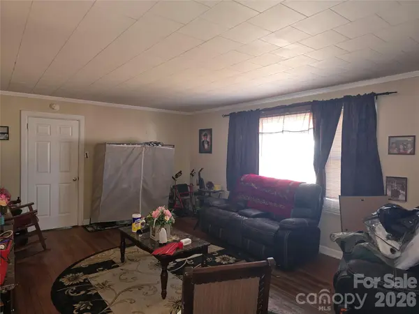 499 Raymond ST, Mocksville, NC 27028