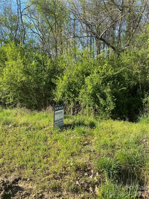 0 Happy Hill RD, Fairmont, NC 28340