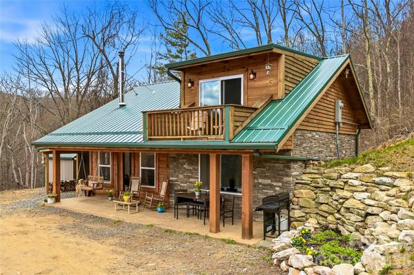 131 White Oak WAY #35/34, Hot Springs, NC 28743