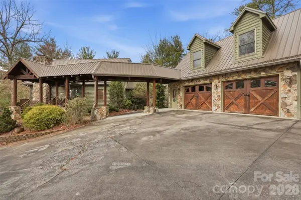 1721 Meadow RD, Ferguson, NC 28624