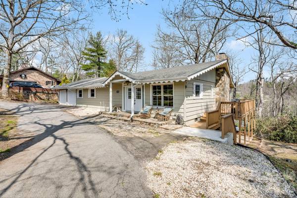 2203 Swiss Pine Lake DR, Spruce Pine, NC 28777